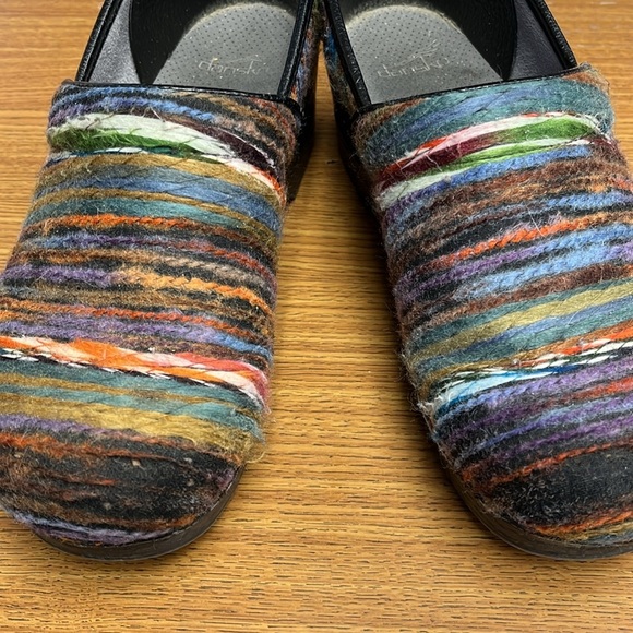 Dansko Colorful Yarn Clogs Ladies 41 - Picture 2 of 16